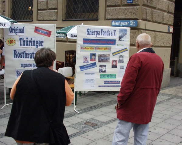 Thüringer Rostbratwurstverkauf 2004