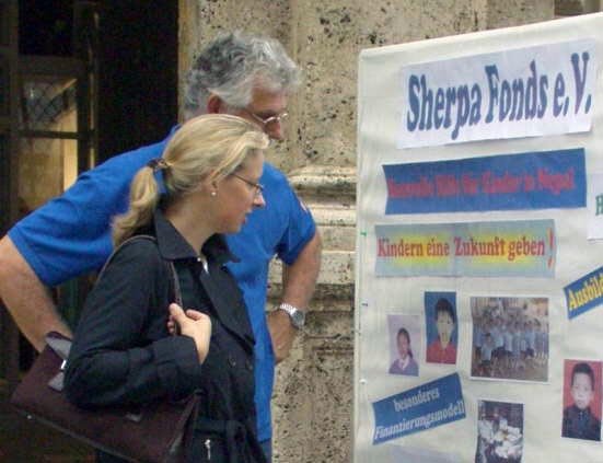 Thüringer Rostbratwurstverkauf 2005