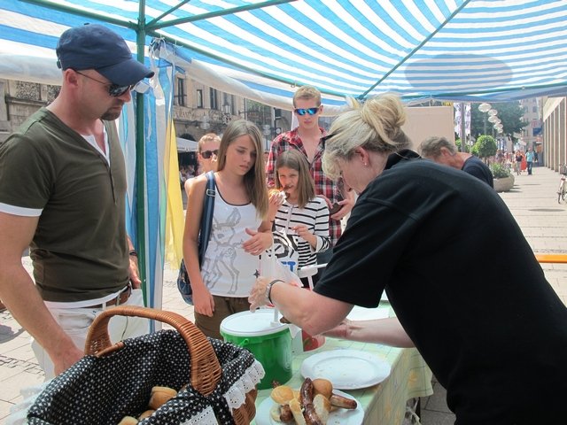 Thüringer Rostbratwurstverkauf 2012